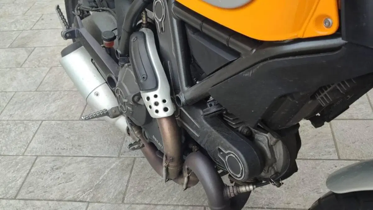 Ducati Scrambler 800 Classic (2015 - 16)  (9)