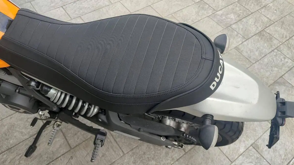 Ducati Scrambler 800 Classic (2015 - 16)  (16)