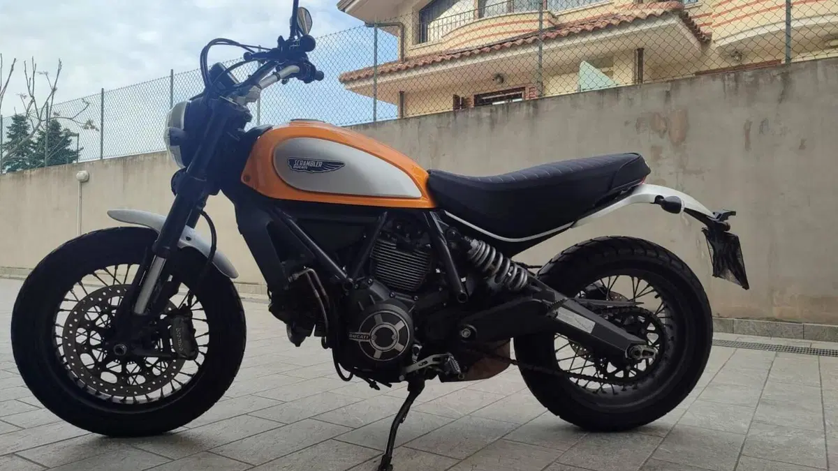 Ducati Scrambler 800 Classic (2015 - 16) 
