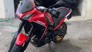 Moto Morini X-Cape 650 Gold Wheels Edition (2022 - 26)  (3)