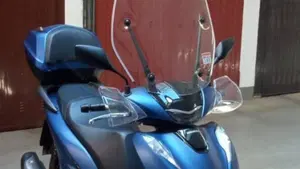 Honda SH 150i (2024 - 25)  (6)