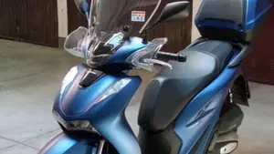 Honda SH 150i (2024 - 25)  (8)