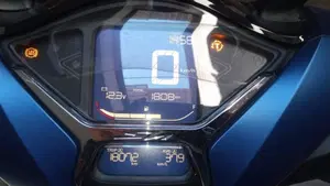 Honda SH 150i (2024 - 25)  (10)