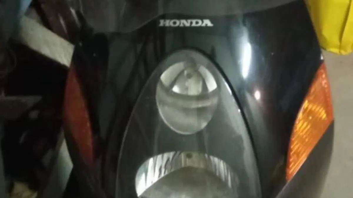 Honda @ 150 Two Tone (2001 - 04)  (5)