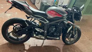 Triumph Street Triple RS (2020 - 22)  (2)
