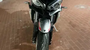 Triumph Street Triple RS (2020 - 22)  (3)