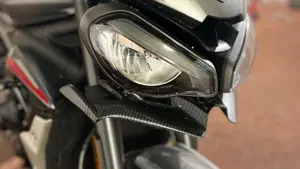 Triumph Street Triple RS (2020 - 22)  (4)