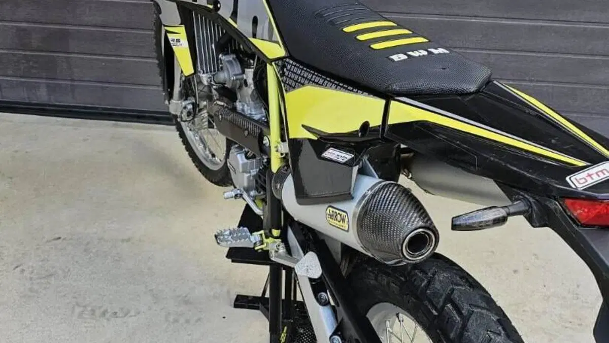 Swm RS 300 R (2017 - 20)  (2)