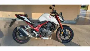 Honda CB 750 Hornet (2023 - 24)  (2)