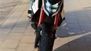 Honda CB 750 Hornet (2023 - 24)  (3)