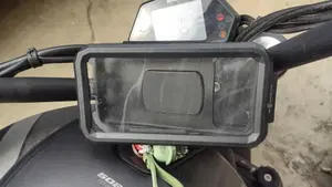 Benelli 502 C (2021 - 25)  (3)