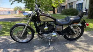 Harley-Davidson 1200 Custom (1995 - 00) - XL 1200C  (2)