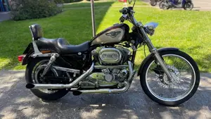 Harley-Davidson 1200 Custom (1995 - 00) - XL 1200C 