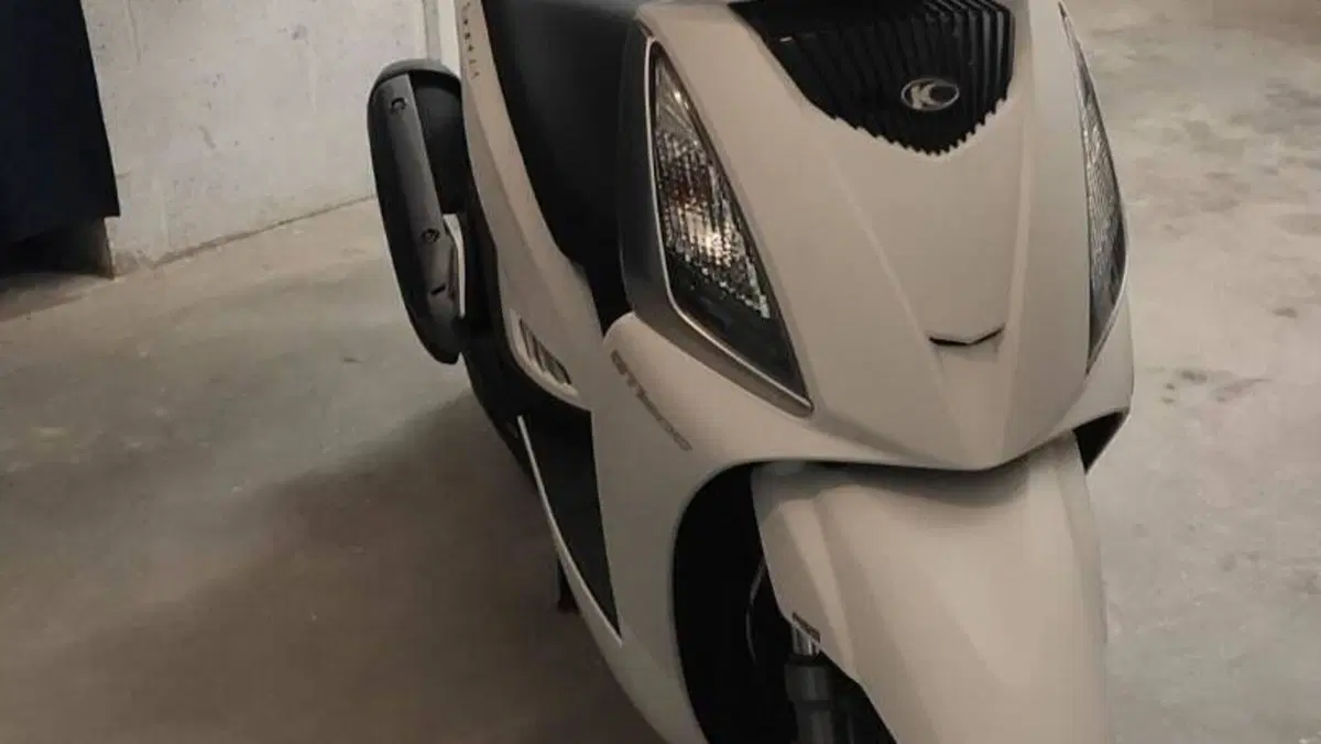 Kymco People 300i GT ABS (2016 - 20)  (2)