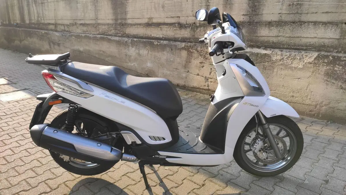 Kymco People 300i GT ABS (2016 - 20)  (4)
