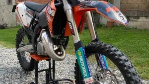 KTM 125 EXC (2010)  (2)