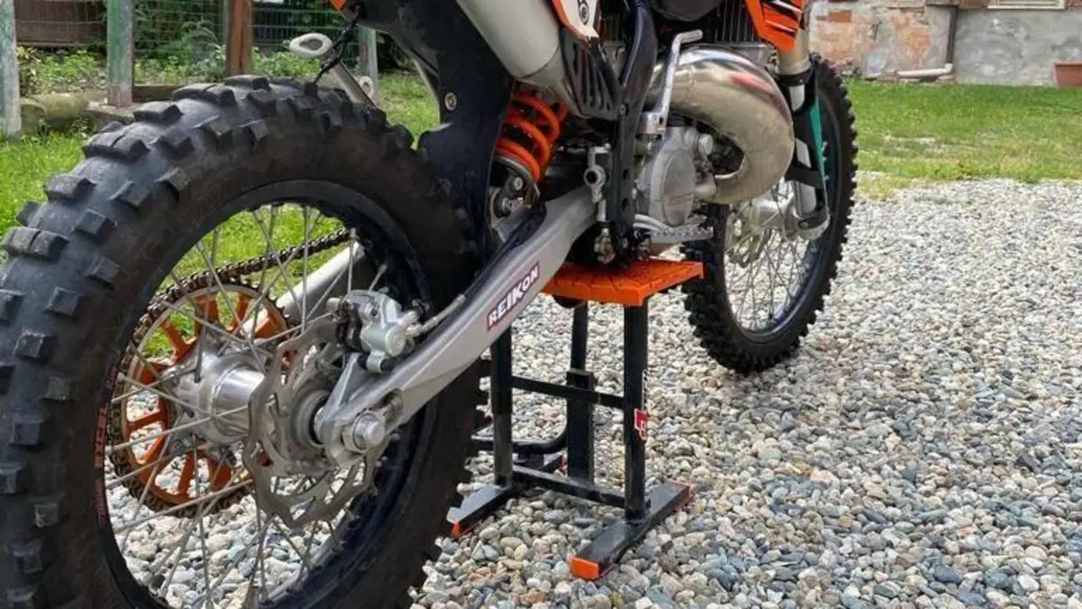 KTM 125 EXC (2010)  (5)