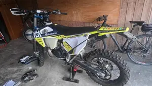 Husqvarna TE 300i Rockstar Edition (2022)  (5)