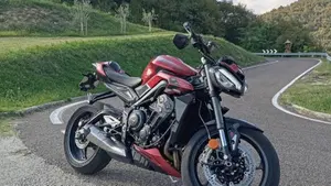 Triumph Street Triple 765 RS (2023 - 26)  (5)