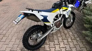 Husqvarna 701 Enduro (2017 - 19)  (4)
