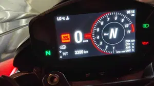 Ducati Hypermotard 950 RVE (2022 - 25)  (4)