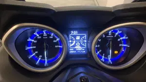 Yamaha T-Max 530 SX (2017 - 19)  (2)