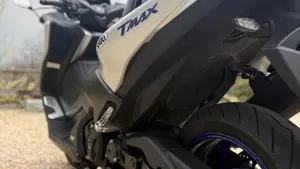 Yamaha T-Max 530 SX (2017 - 19)  (6)