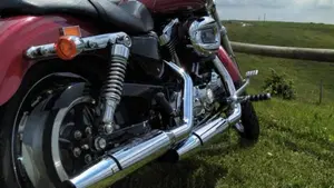 Harley-Davidson 1200 Custom (2007 - 13) - XL 1200C  (4)