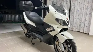 Gilera Nexus 500  (9)