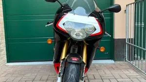 Aprilia RSV 1000 R (2000 -  01)  (2)