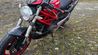 Ducati Monster 696 ABS (2009 - 14) usata