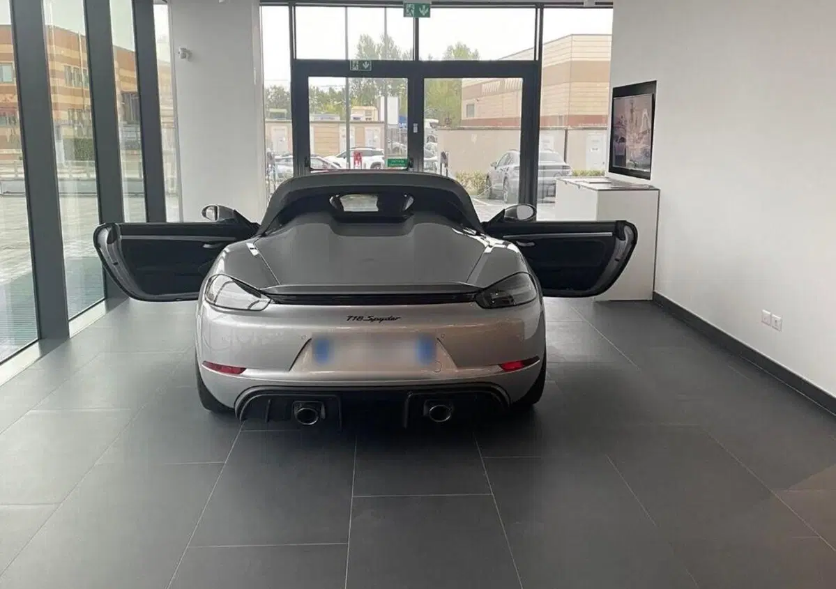 Porsche 718 Boxster  Spyder 4.0 (2)