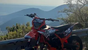 KTM 125 SX (2025)  (2)