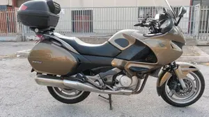 Honda Deauville 700 ABS  (4)