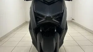 Yamaha X-Max 300 (2021 - 24)  (3)