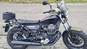 Moto Guzzi V9 Bobber (2016 - 18) 