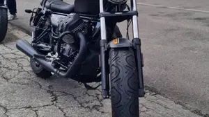 Moto Guzzi V9 Bobber (2016 - 18)  (2)
