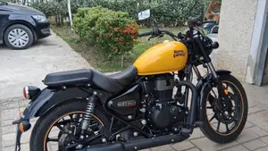 Royal Enfield Meteor 350 (2021 - 26)  (2)