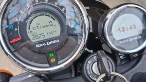 Royal Enfield Meteor 350 (2021 - 26)  (5)