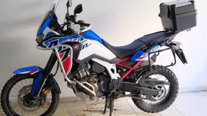 Honda Africa Twin CRF 1100L Urban DCT (2022 - 23)  (2)
