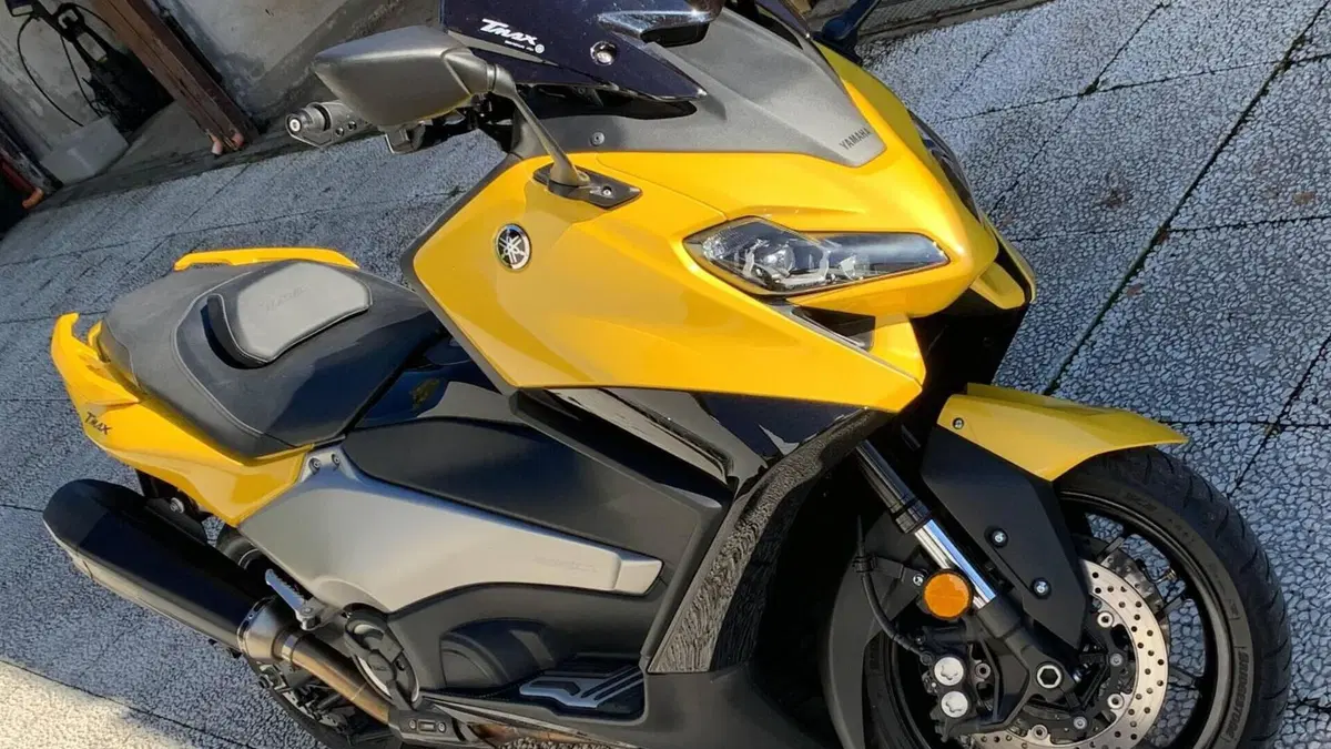 Yamaha T-Max 560 (2022 - 24)  (2)