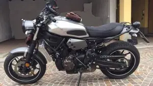 Yamaha XSR 700 ABS 60th Anniversary (2016 - 18)  (9)