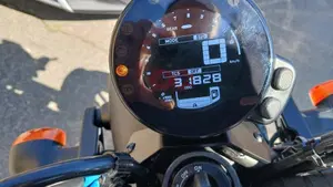 Yamaha XSR 700 (2022 - 26)  (2)