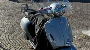 Vespa GTS 300 (2023 - 24)  (2)