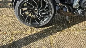 Ducati Diavel 1200 (2014 - 16)  (5)
