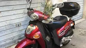 Kymco People 50 (1999 - 05)  (2)