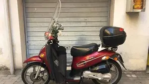 Kymco People 50 (1999 - 05) 