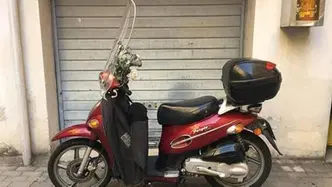 Kymco People 50 (1999 - 05) usata