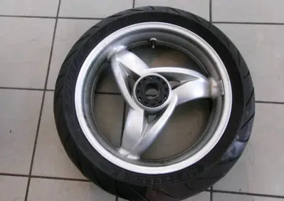 RUOTA POSTERIORE BMW F 650 CS SCARVER - Annuncio 9982042