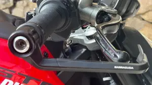 Ducati Monster 937 (2021 - 25)  (4)